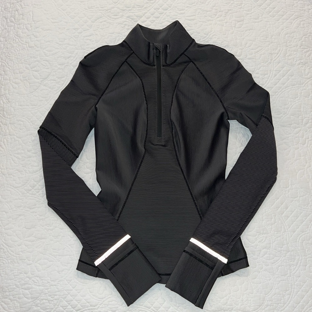 Lululemon Two-Tone Ribbed Running Half Zip Size 2 - Picture 2 of 12